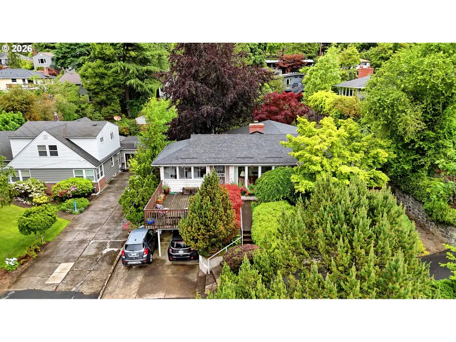 2555 SW Sunset Blvd, Portland, OR 97239 - #3