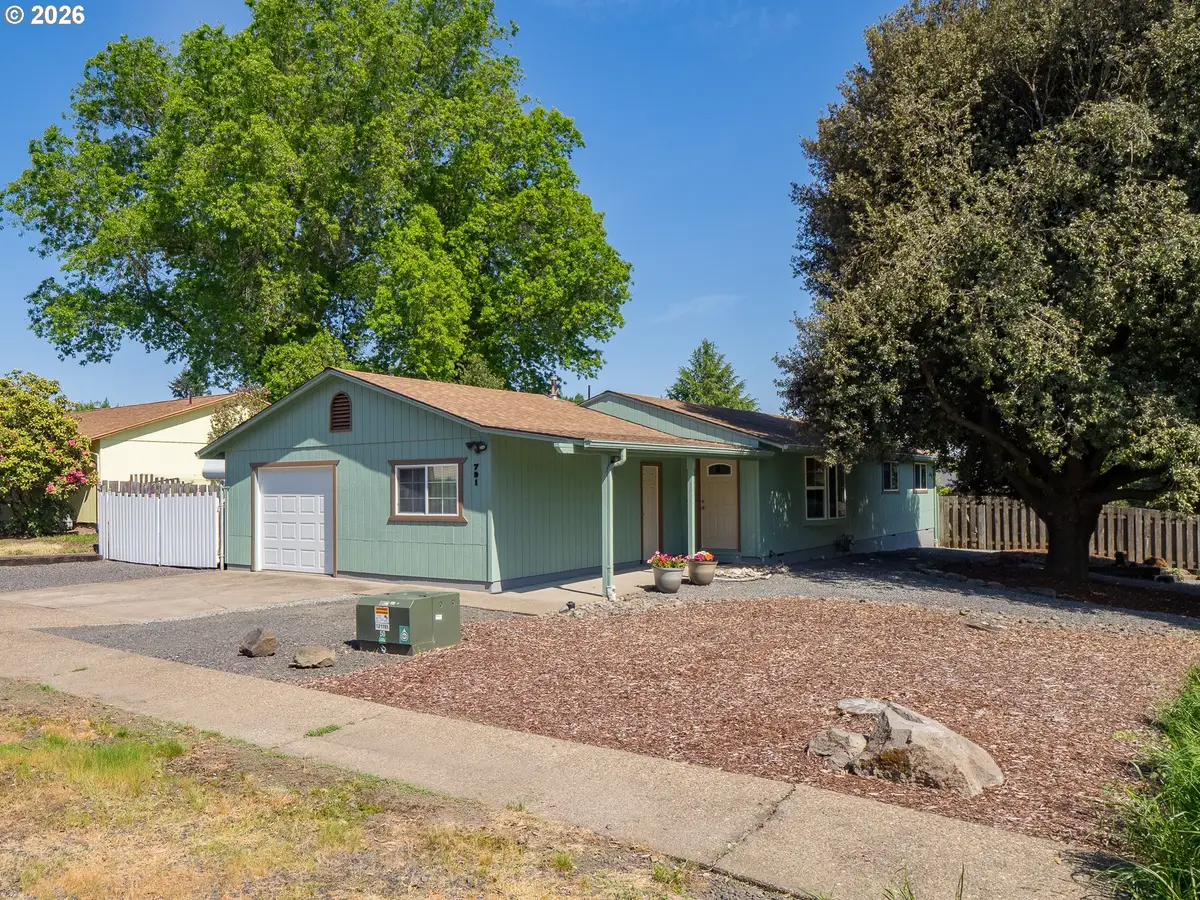 791 SW Linden Ln, Dundee, OR 97115 - #1