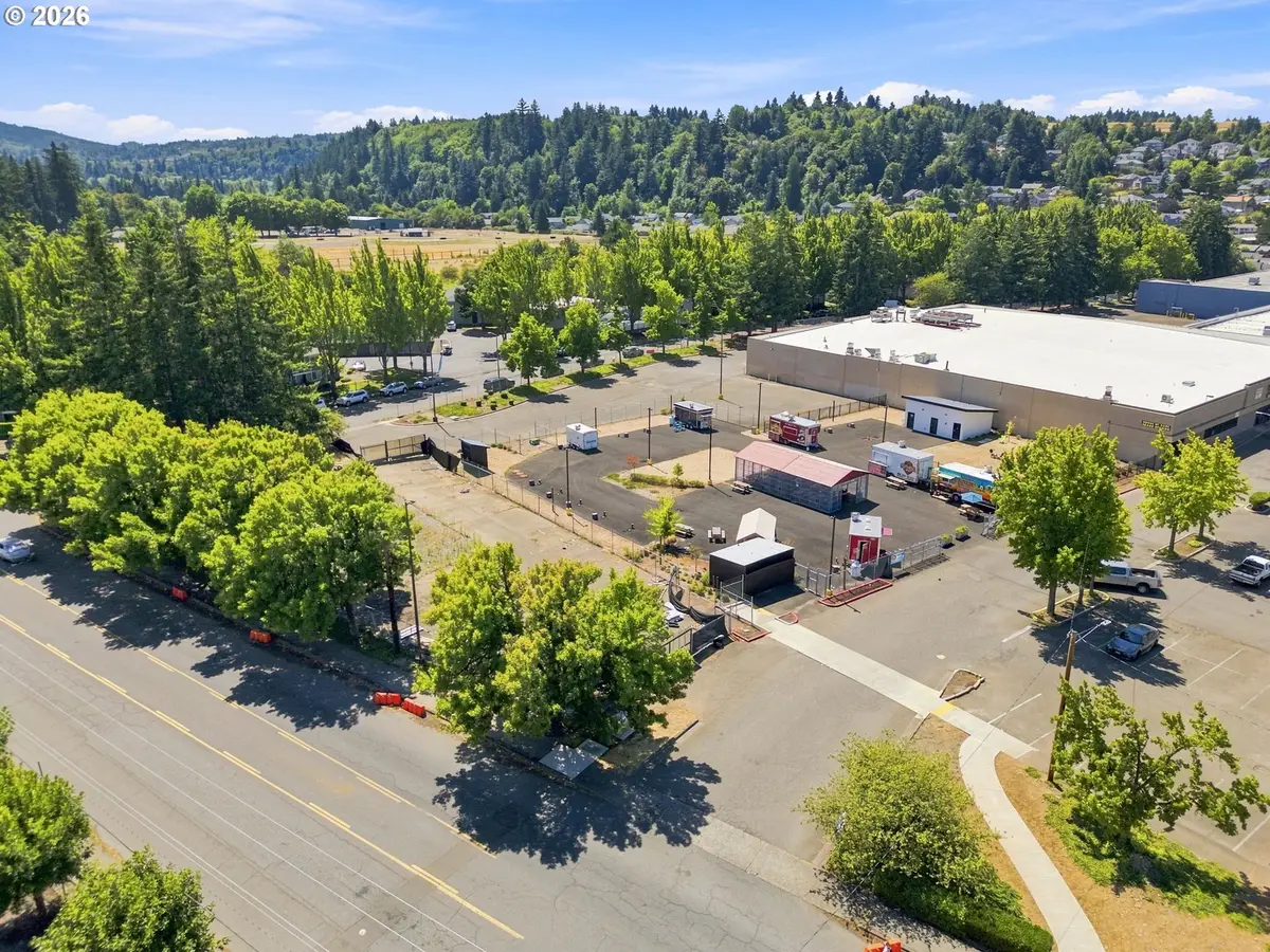 17112 SE Powell Blvd, Portland, OR 97236 - #1