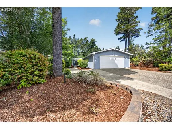 249 Munsel Creek Loop, Florence, OR 97439