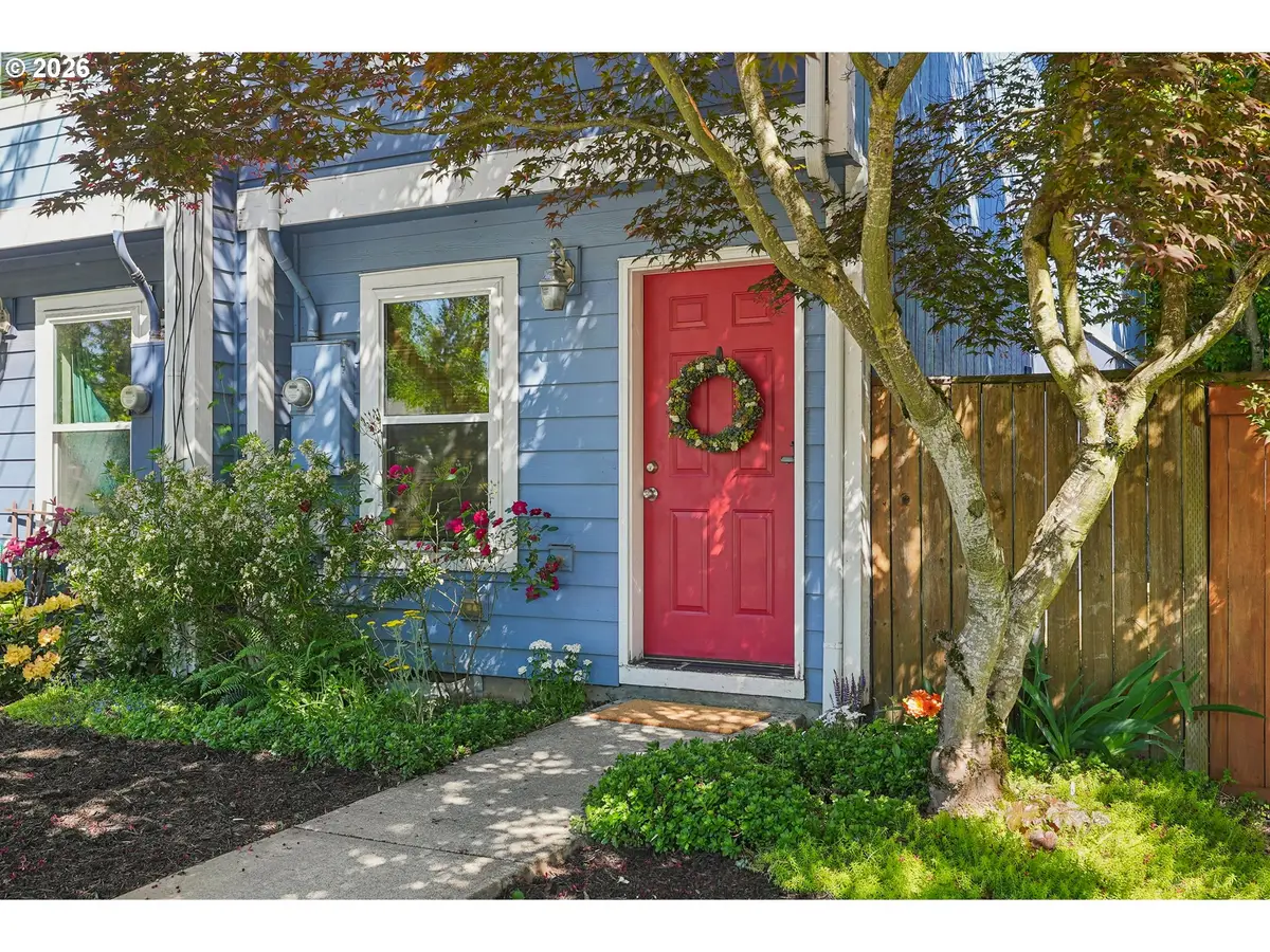 6677 N Columbia Way, Portland, OR 97203 - #1