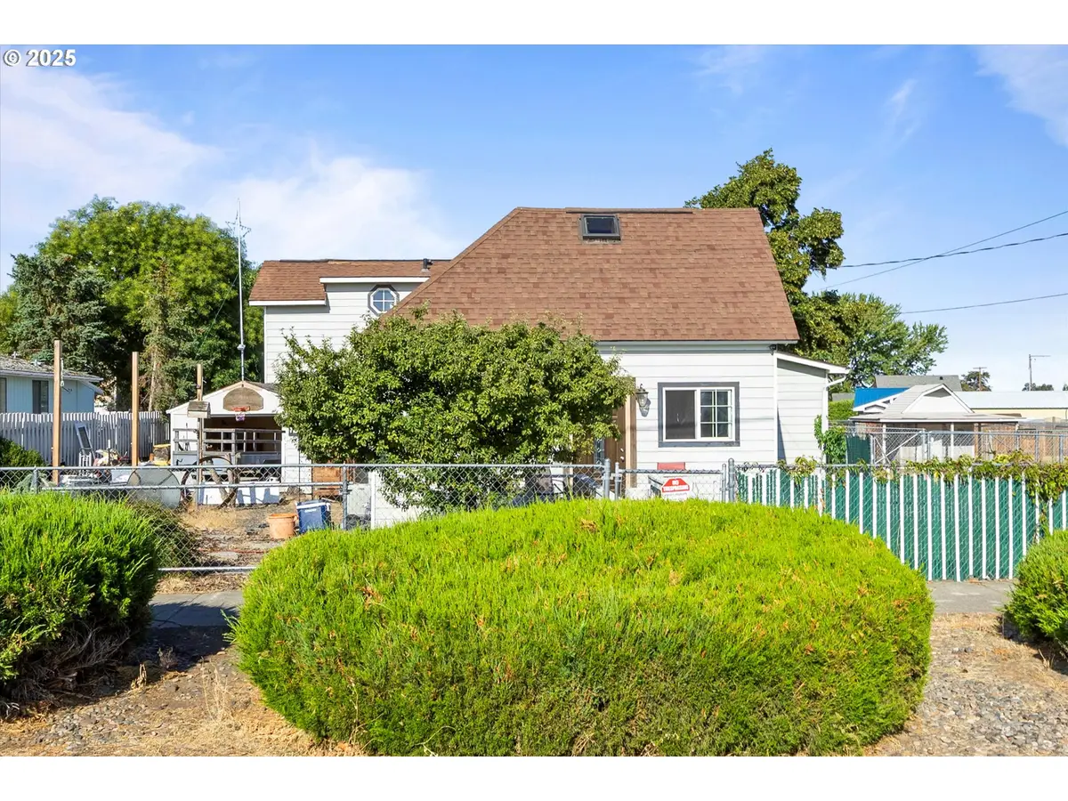 217 Poplar St, Milton Freewater, OR 97862 - Image #1