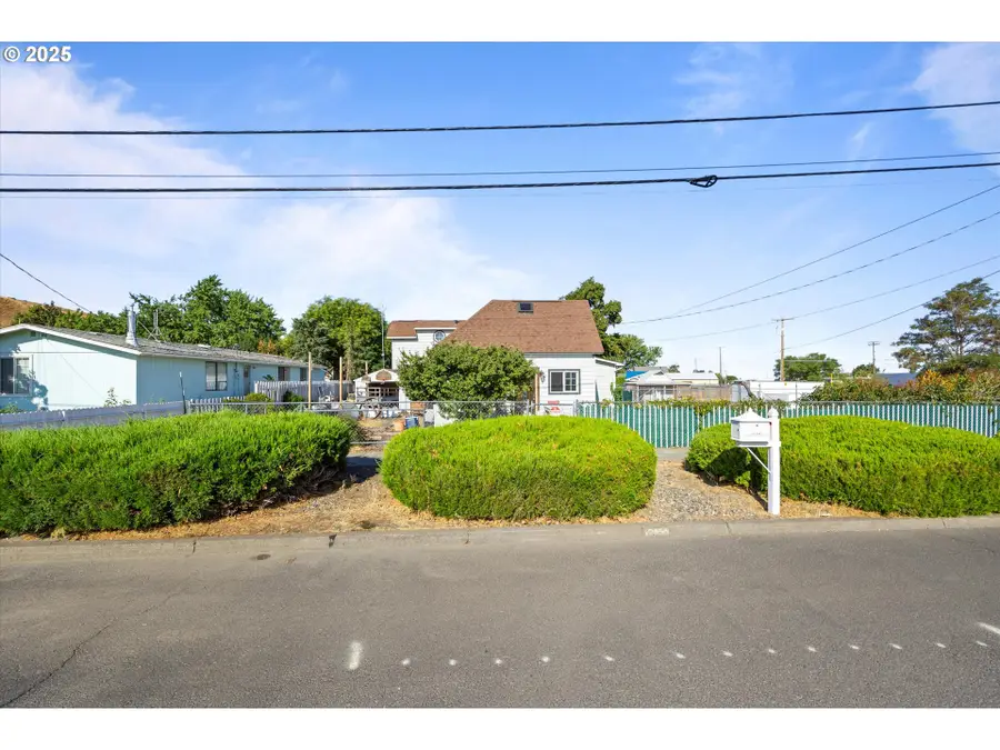 217 Poplar St, Milton Freewater, OR 97862 - Image #3