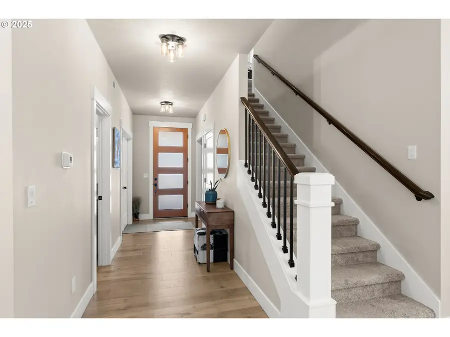 3226 E Province Ct, Newberg, OR 97132 - Image #3