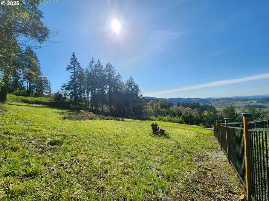 Eagle View Dr #3, Eugene, OR 97405 - Image #2