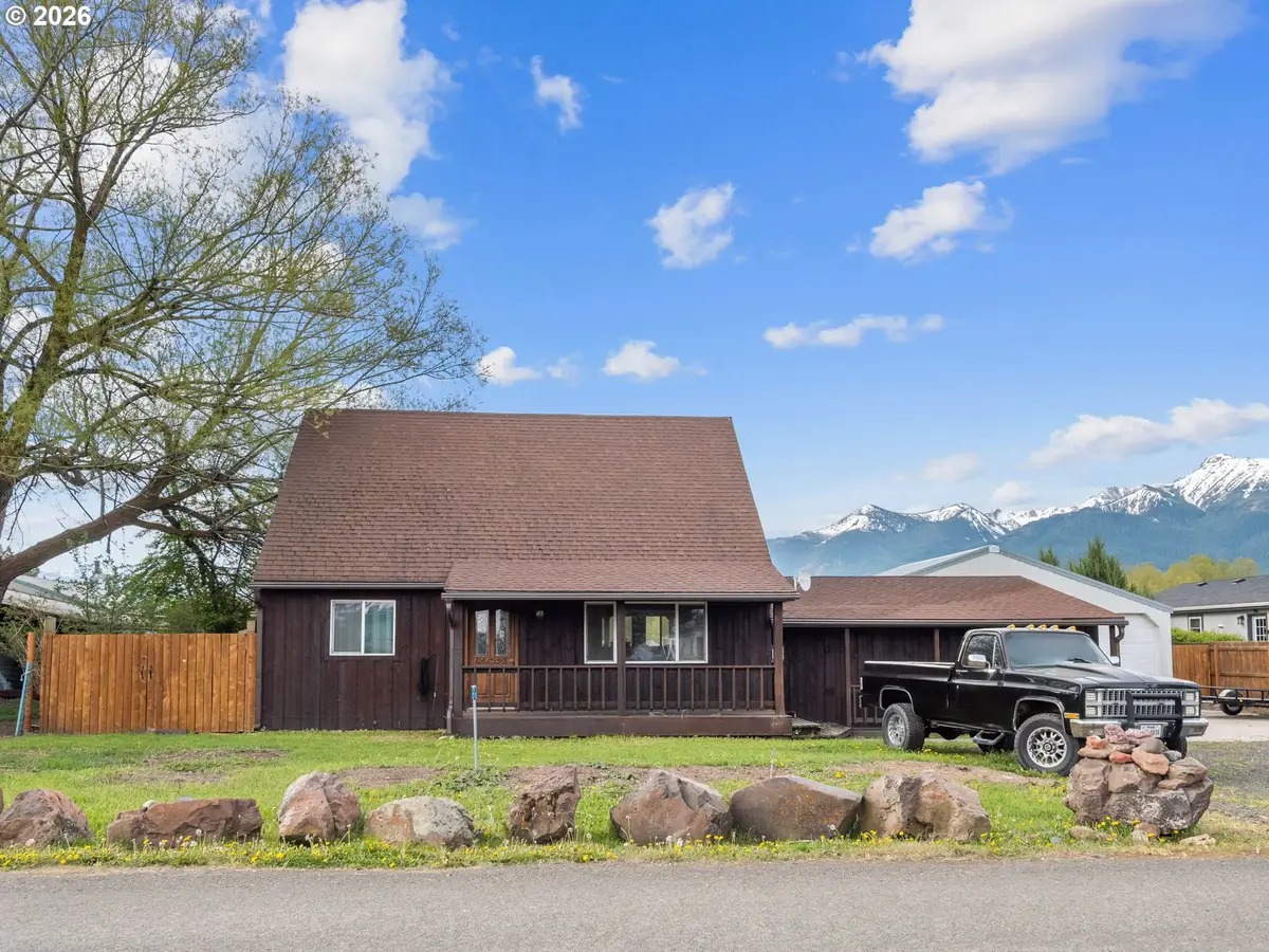 604 SW Mildred Ave, Enterprise, OR 97828 - #1