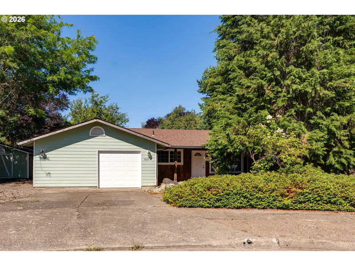3005 E Lindquist Ct, Newberg, OR 97132 - #1