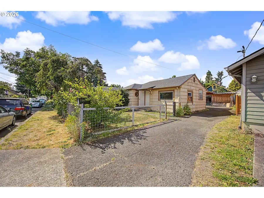 7441 SE Rural St, Portland, OR 97206 - #3