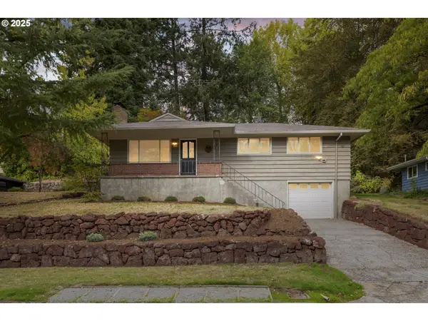 4121 SW Idaho Ter, Portland, OR 97221