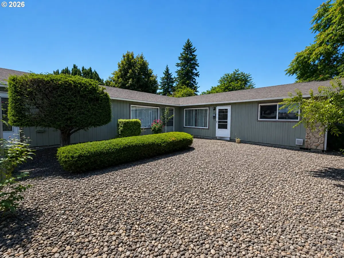 6223 SE 93rd Ave, Portland, OR 97266 - #1