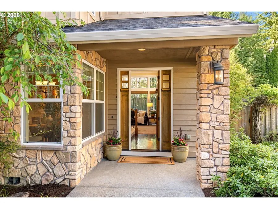 14599 Fosberg Rd, Lake Oswego, OR 97035 - #2