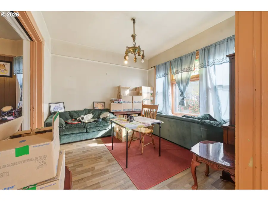 3835 N Kerby Ave, Portland, OR 97227 - #3