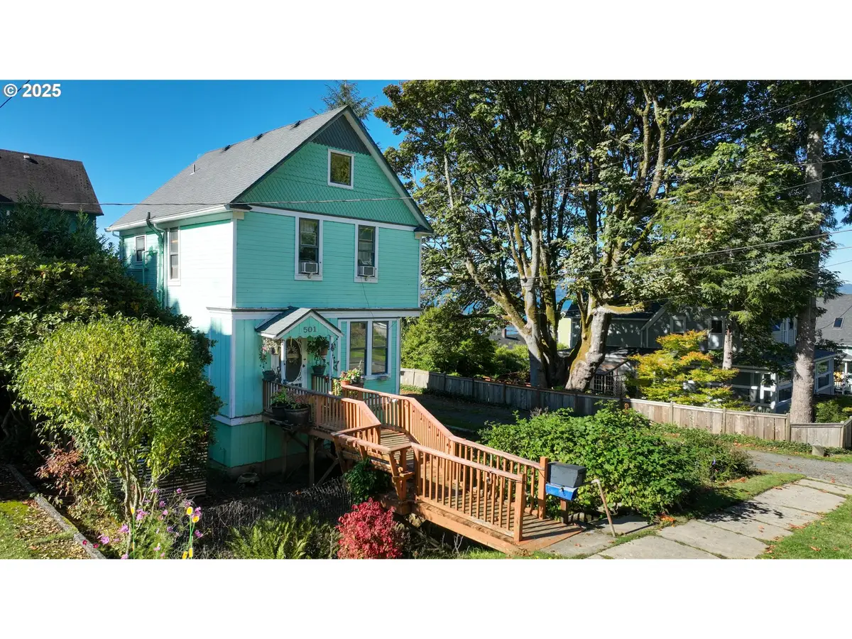 501 38th St, Astoria, OR 97103 - Image #1