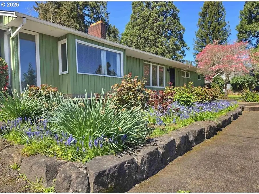 1355 Wallace Rd Nw, Salem, OR 97304 - #2