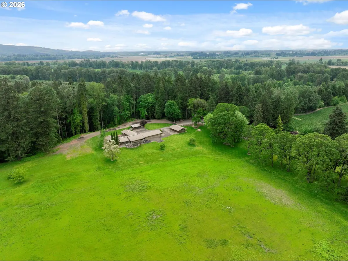 1700 SE Dundee Landing Rd, Dundee, OR 97115 - #1