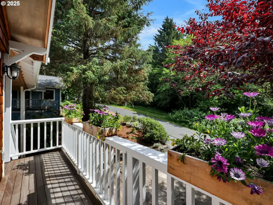 548 Beech St, Cannon Beach, OR 97110 - Image #2