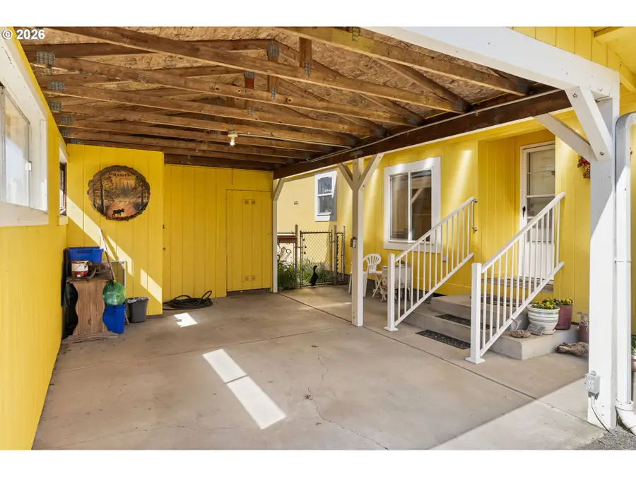 1196 37th St, Springfield, OR 97478 - #2