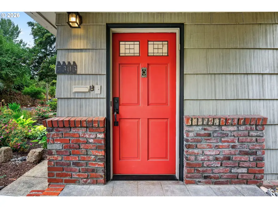 7303 SE Alder St, Portland, OR 97215 - #3