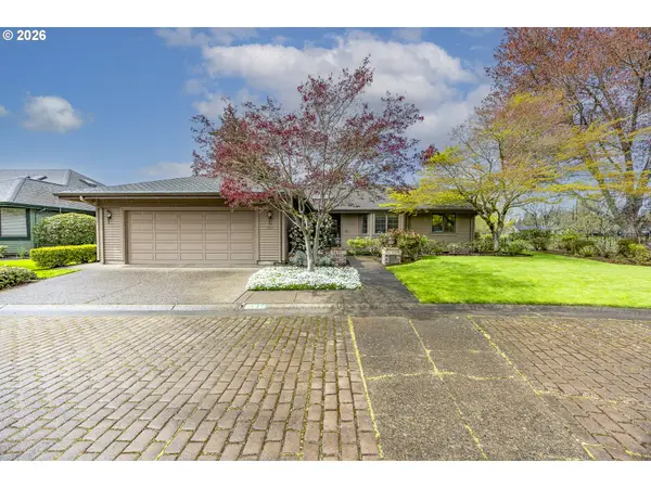 982 Shaughnessy Ln, Eugene, OR 97401