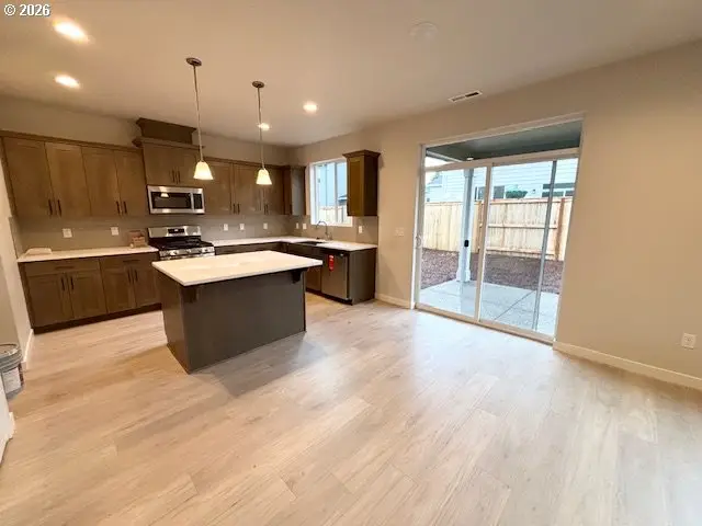 1565 N Young St, Lafayette, OR 97127 - Image #2