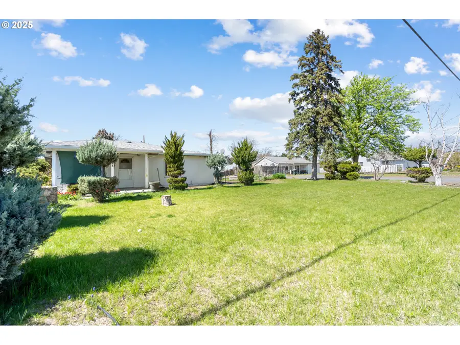 1795 NW 11th St, Hermiston, OR 97838 - Image #2