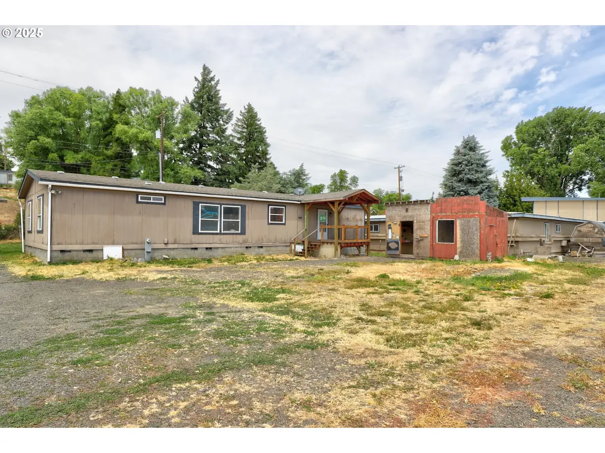 309 Main St, Moro, OR 97039 - Image #1