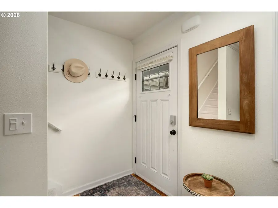 2555 NW Savier St #18, Portland, OR 97210 - #3