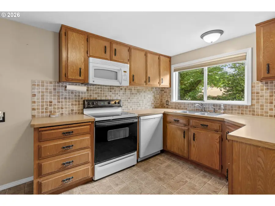 4925 NE 49th St, Neotsu, OR 97364 - #3