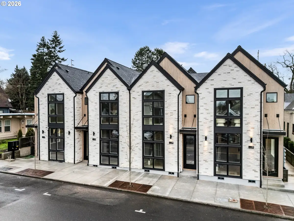 1911 Broadway St #2, Vancouver, WA 98663 - Image #1