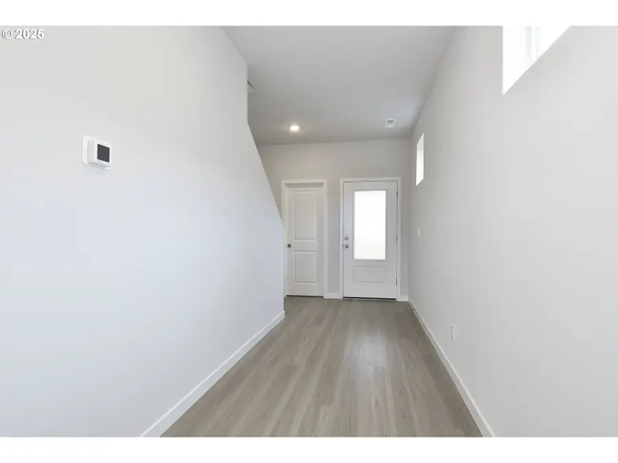 1397 Owl Ave, Woodburn, OR 97071 - Image #2