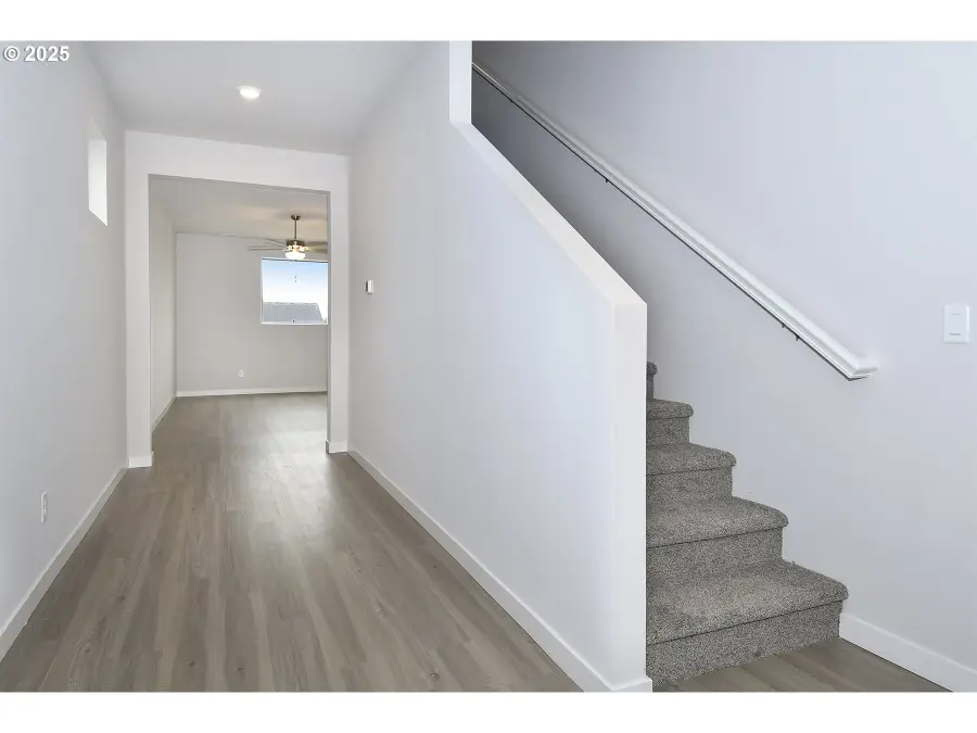 1397 Owl Ave, Woodburn, OR 97071 - Image #3