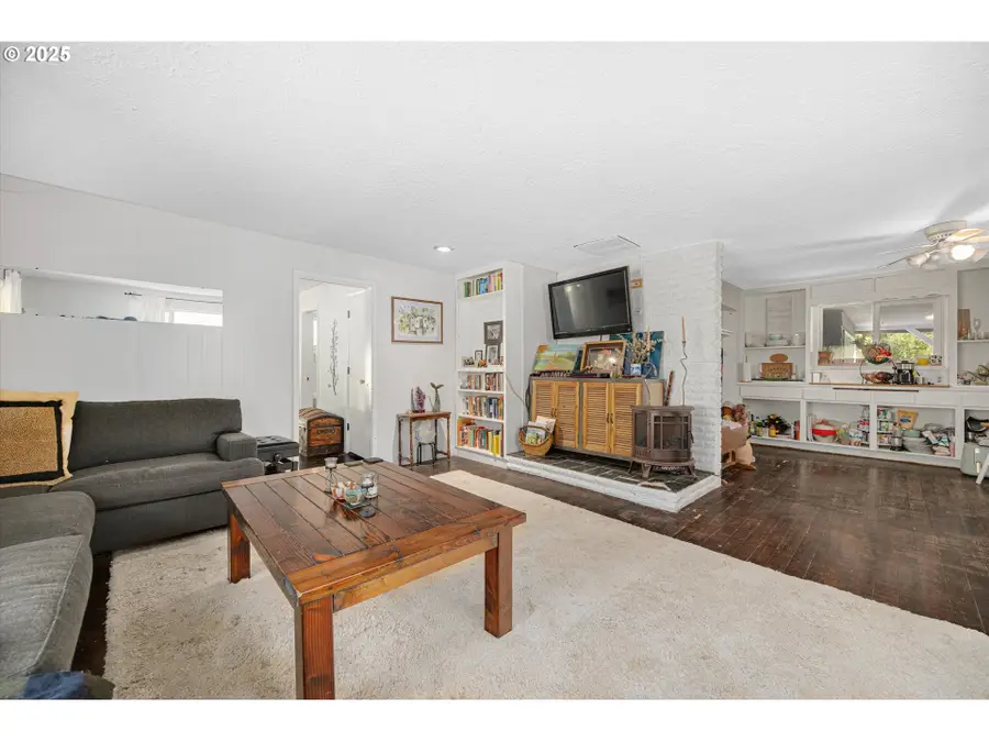 64086 Nehalem Hwy, Vernonia, OR 97064 - Image #3