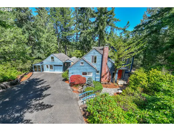 5865 Mercer Lake Rd, Florence, OR 97439