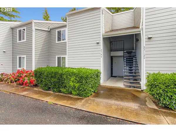 2704 SE 138th Ave #24, Portland, OR 97236