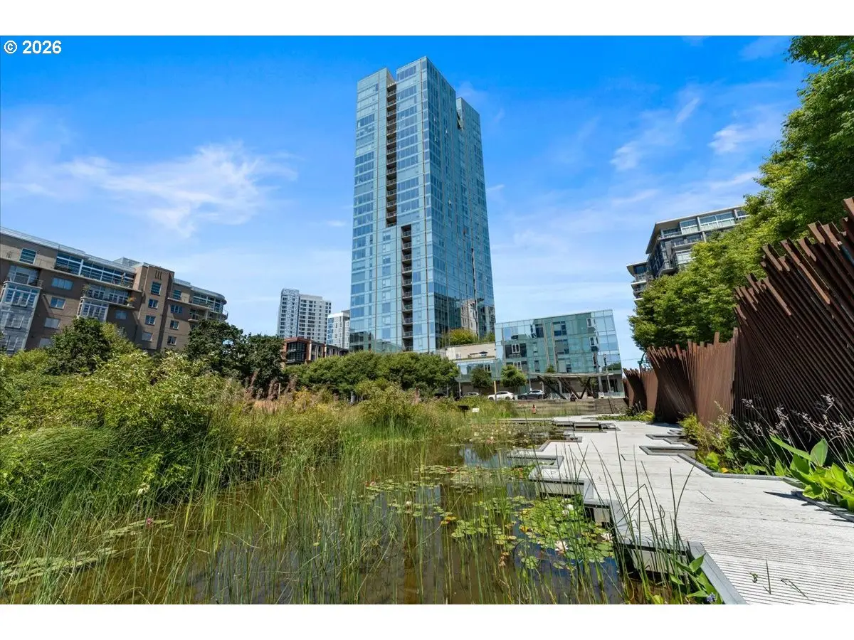 1075 NW Northrup St #220, Portland, OR 97209 - #1