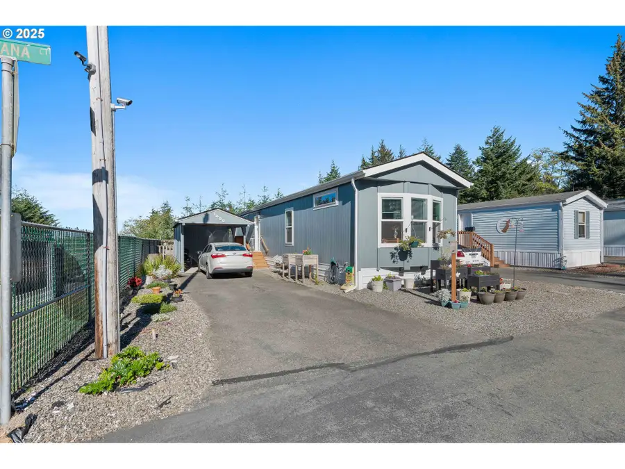 1400 Ventana Ct, Coos Bay, OR 97420 - Image #3