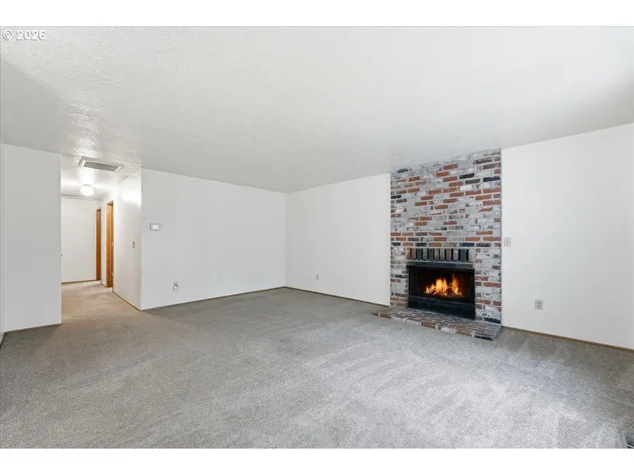 7045 N Mears St, Portland, OR 97203 - #3