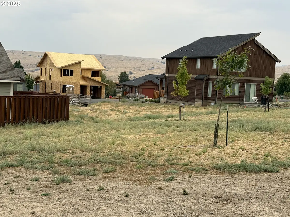 1504 Fish Tail Rd, Maupin, OR 97037 - Image #1