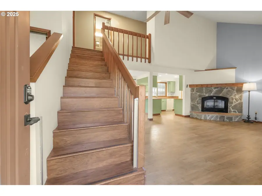 1300 NE 155th Ave, Portland, OR 97230 - Image #2