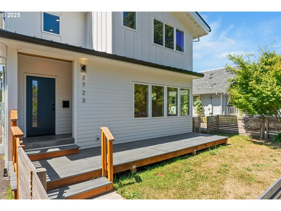 2723 SE 74th Ave, Portland, OR 97206 - Image #2
