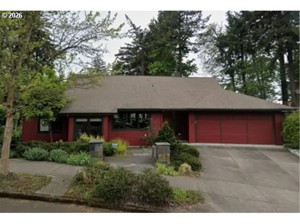6723 SE Ash St, Portland, OR 97215