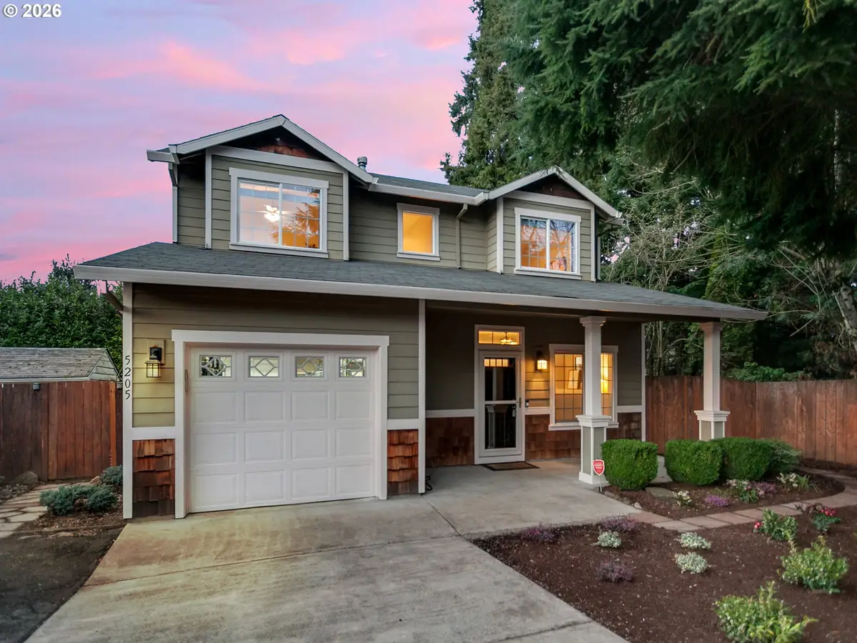 5205 NE Simpson St, Portland, OR 97218 - #1