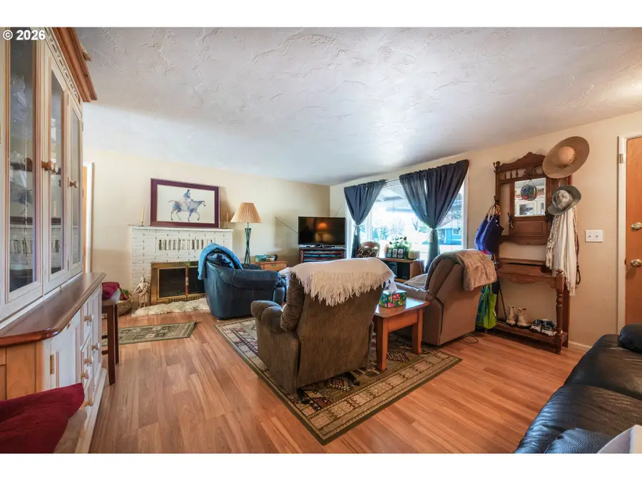 2190 Pierce St, Eugene, OR 97405 - #2