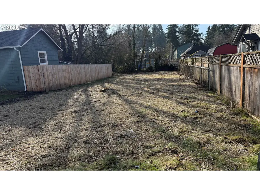 2109 E 26th St, Vancouver, WA 98661 - #3