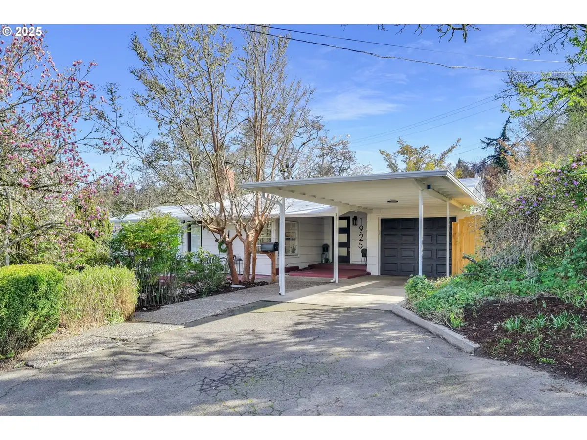 1925 E 26th Ave, Eugene, OR 97403 - Image #1