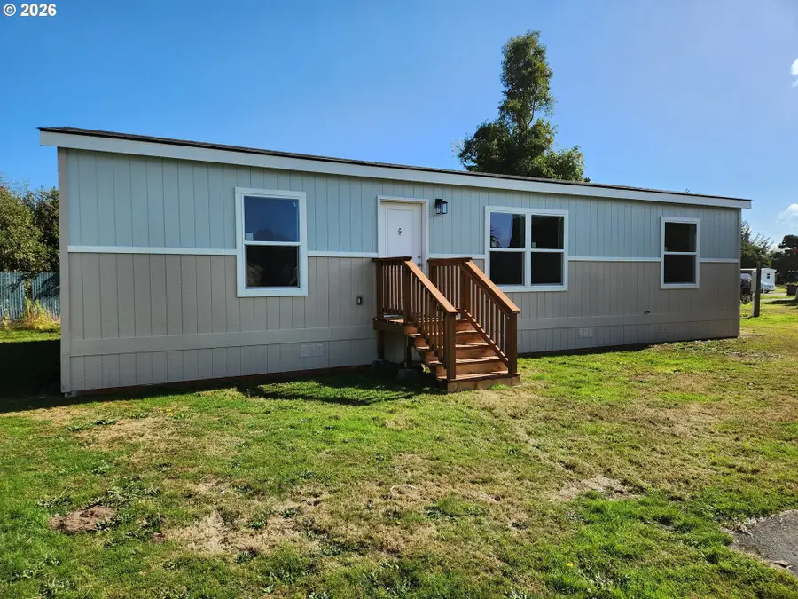 110 NW 4th St #F16, Warrenton, OR 97146 - #2