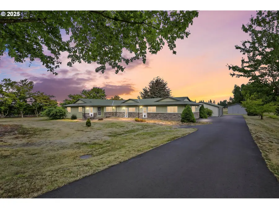 10418 Champoeg Rd, Aurora, OR 97002 - Image #2