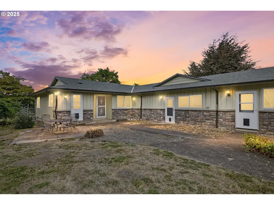 10418 Champoeg Rd, Aurora, OR 97002 - Image #3