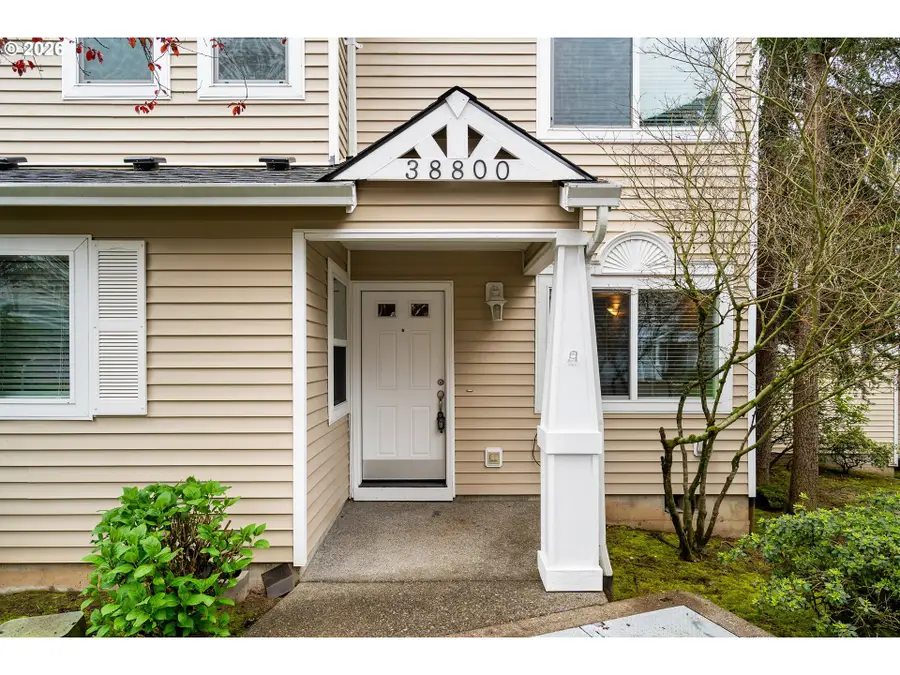 38800 Cascadia Village Dr, Sandy, OR 97055 - #2