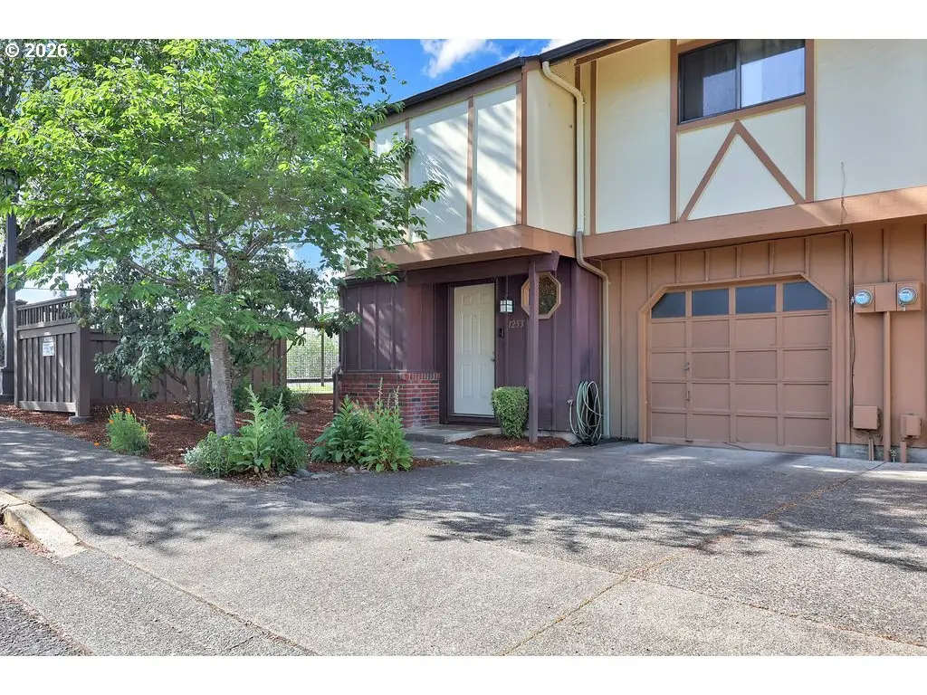 1253 City View St, Eugene, OR 97402 - #1